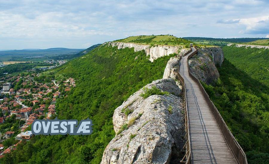 ovestæ